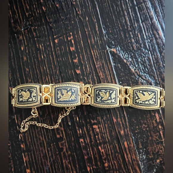 SOLD - Picture 4 of 13